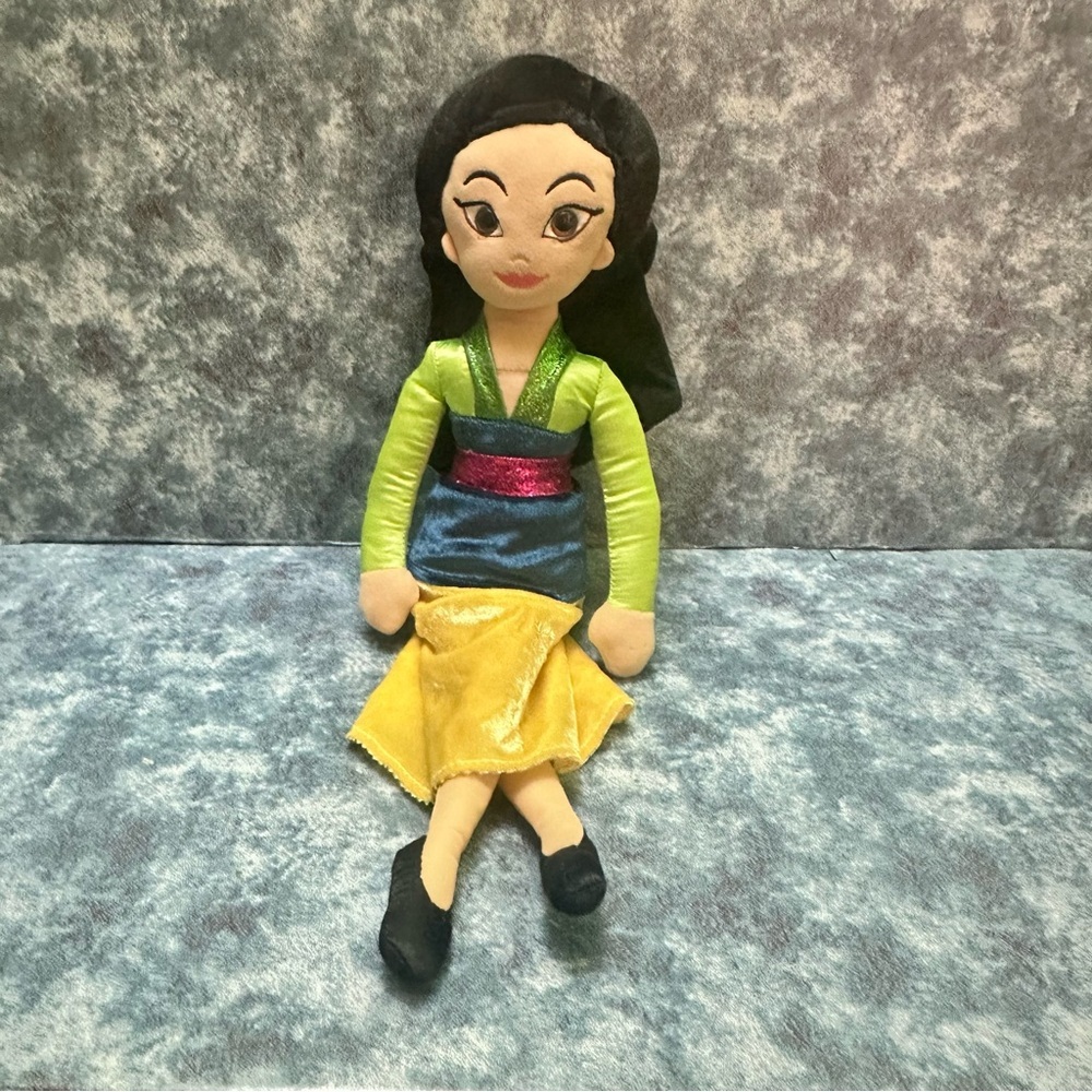Ty  Princess Mulan Plush Doll with Green and Yellow Outfit